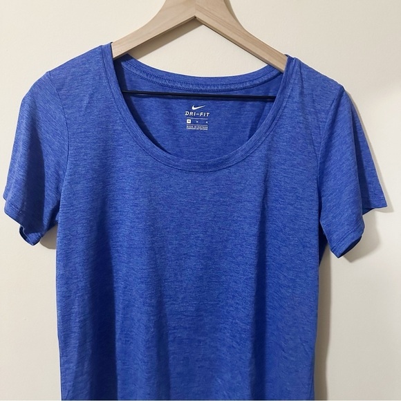 Nike Dri Fit Womens Blue Short Sleeve Shirt Size Medium - Picture 6 of 8